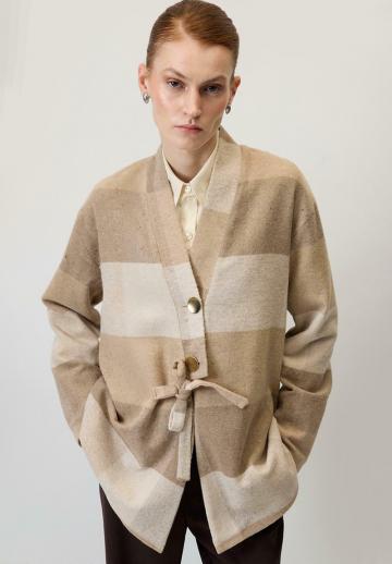 Короткое пальто