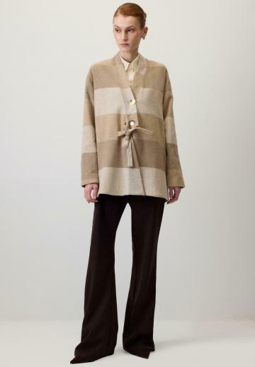 Короткое пальто