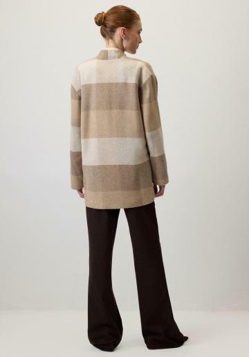 Короткое пальто