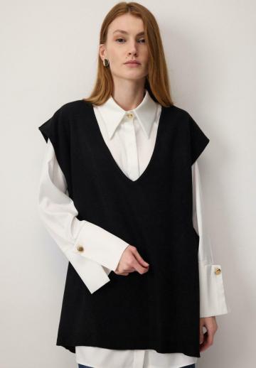 Пуловер без рукавов