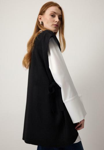 Пуловер без рукавов