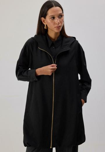 Длинный жилет