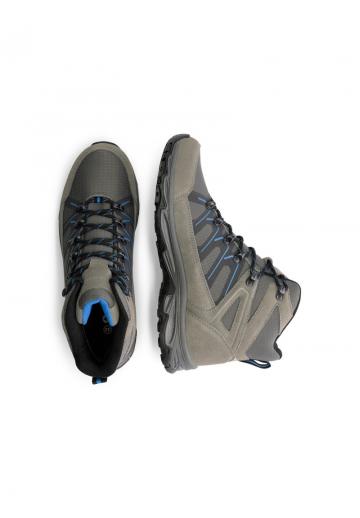 Походные ботинки