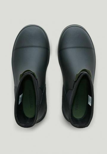 Резиновые сапоги