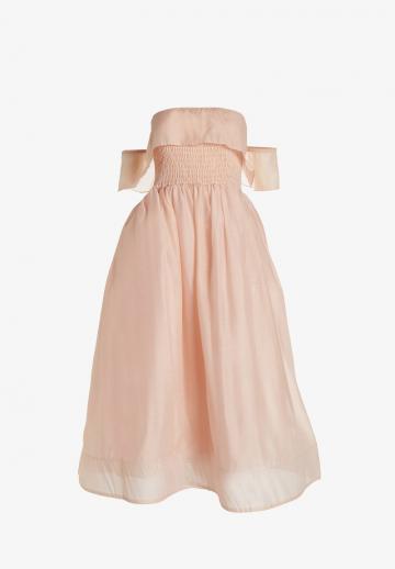 Платье без бретелек