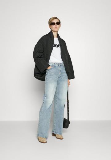 Свободные джинсы