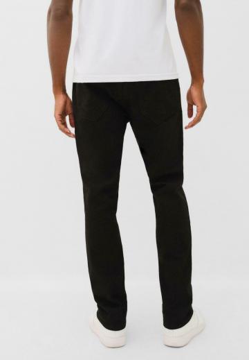 Узкие джинсы