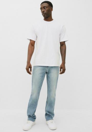 Прямые джинсы