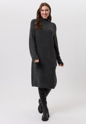 Вязаное платье