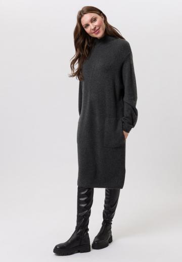 Вязаное платье