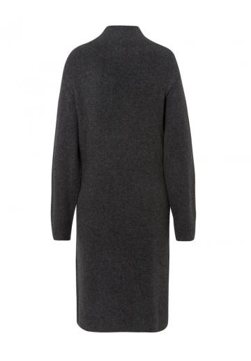 Вязаное платье