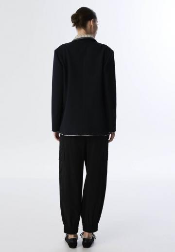Блейзер с накладными карманами