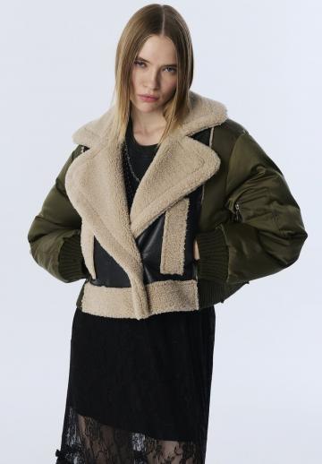 Короткая куртка