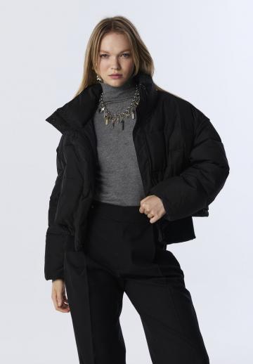 Зимняя куртка