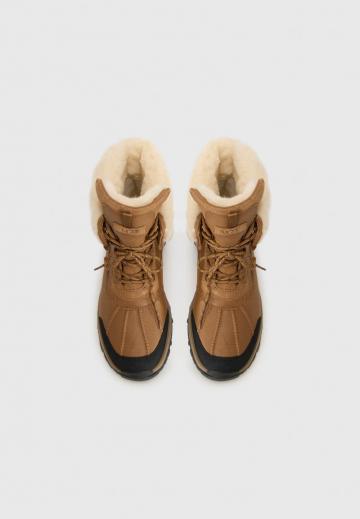 Зимние ботинки