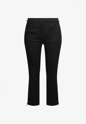 Короткие джинсы