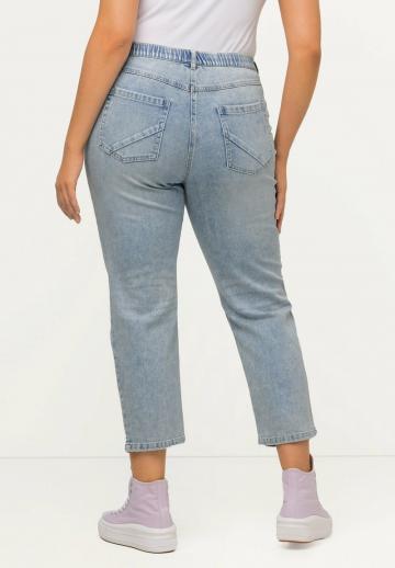 Короткие джинсы