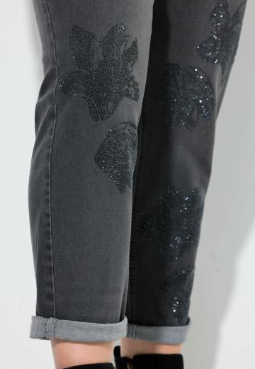 Короткие джинсы