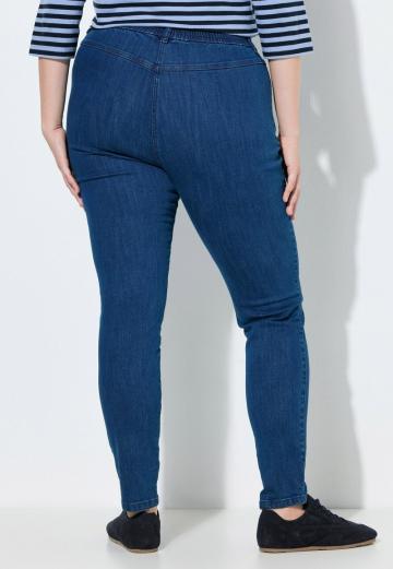 Узкие джинсы