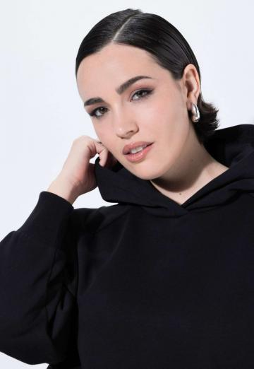 Пуловер с капюшоном