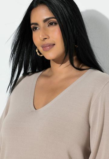 Пуловер в полоску