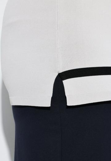 Пуловер в полоску