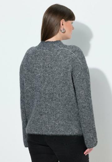 Длинный пуловер