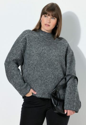 Длинный пуловер