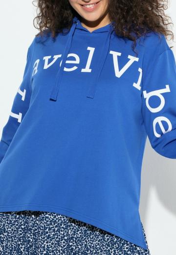 Пуловер с капюшоном