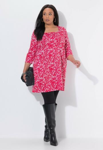 Короткое платье