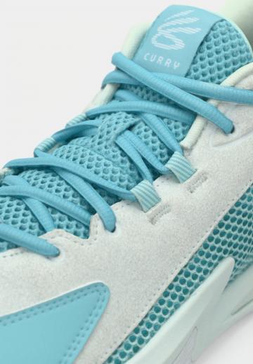 Баскетбольные кроссовки