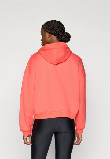 Спортивная толстовка