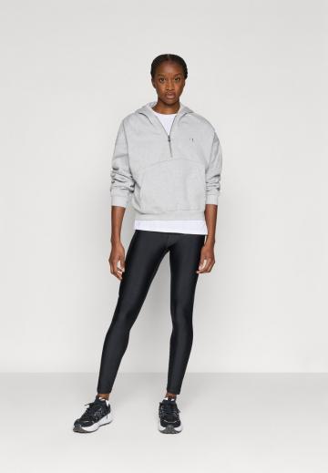 Спортивная толстовка