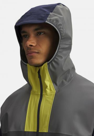 Спортивная куртка