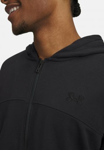 Спортивная кофта