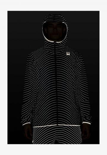 Спортивная куртка