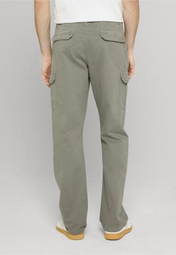 Брюки с накладными карманами