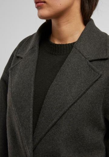 Шерстяное пальто