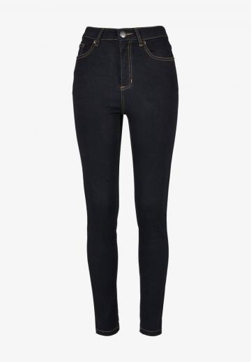 Узкие джинсы