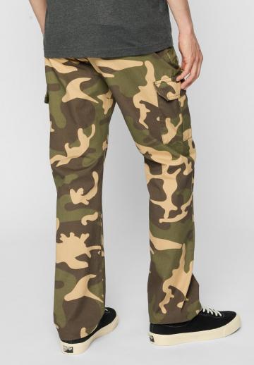 Брюки с накладными карманами