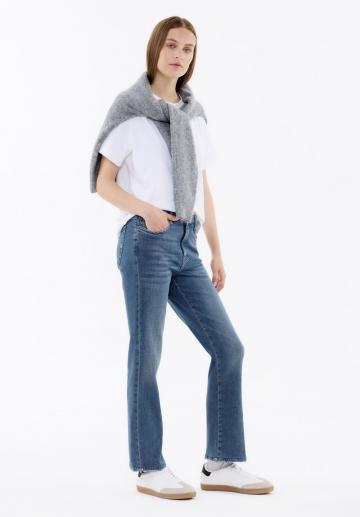 Клешеные брюки