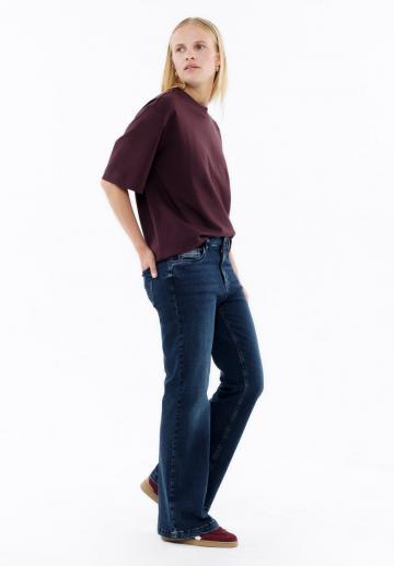 Клешеные брюки