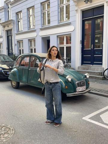 Пуловер с воротником поло