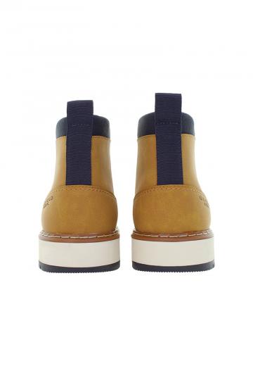 Ботинки на шнуровке