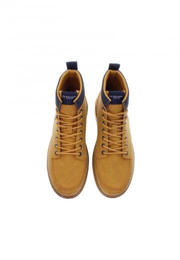 Ботинки на шнуровке