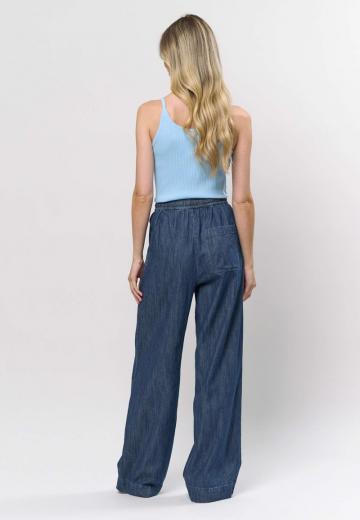 Свободные джинсы