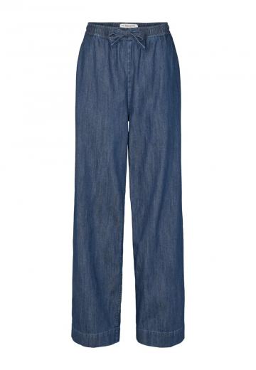 Свободные джинсы