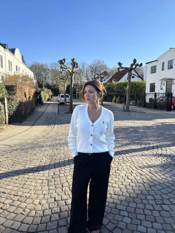 Вязаная кофта