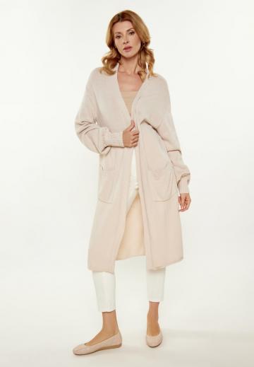 Длинный жилет