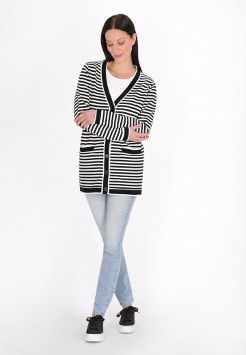 Длинный жилет